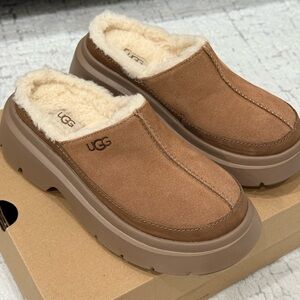 New ugg women clog size us 5